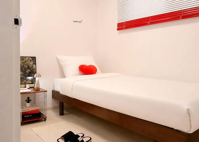 Off L 3-min Walk To Station L Self Check In Appartement *
