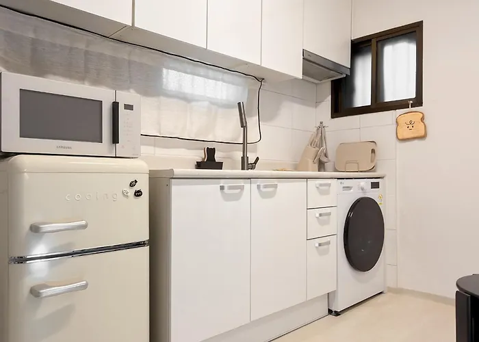 Appartement Off L 3-min Walk To Station L Self Check In