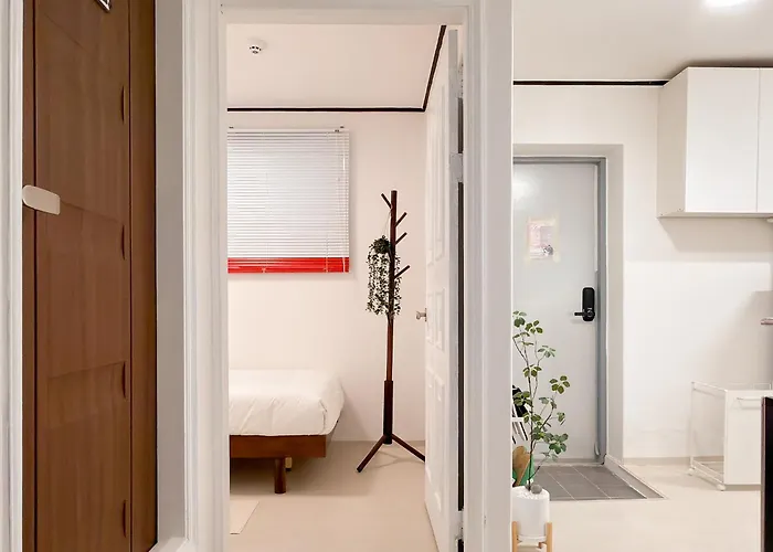 Off L 3-min Walk To Station L Self Check In Appartement *